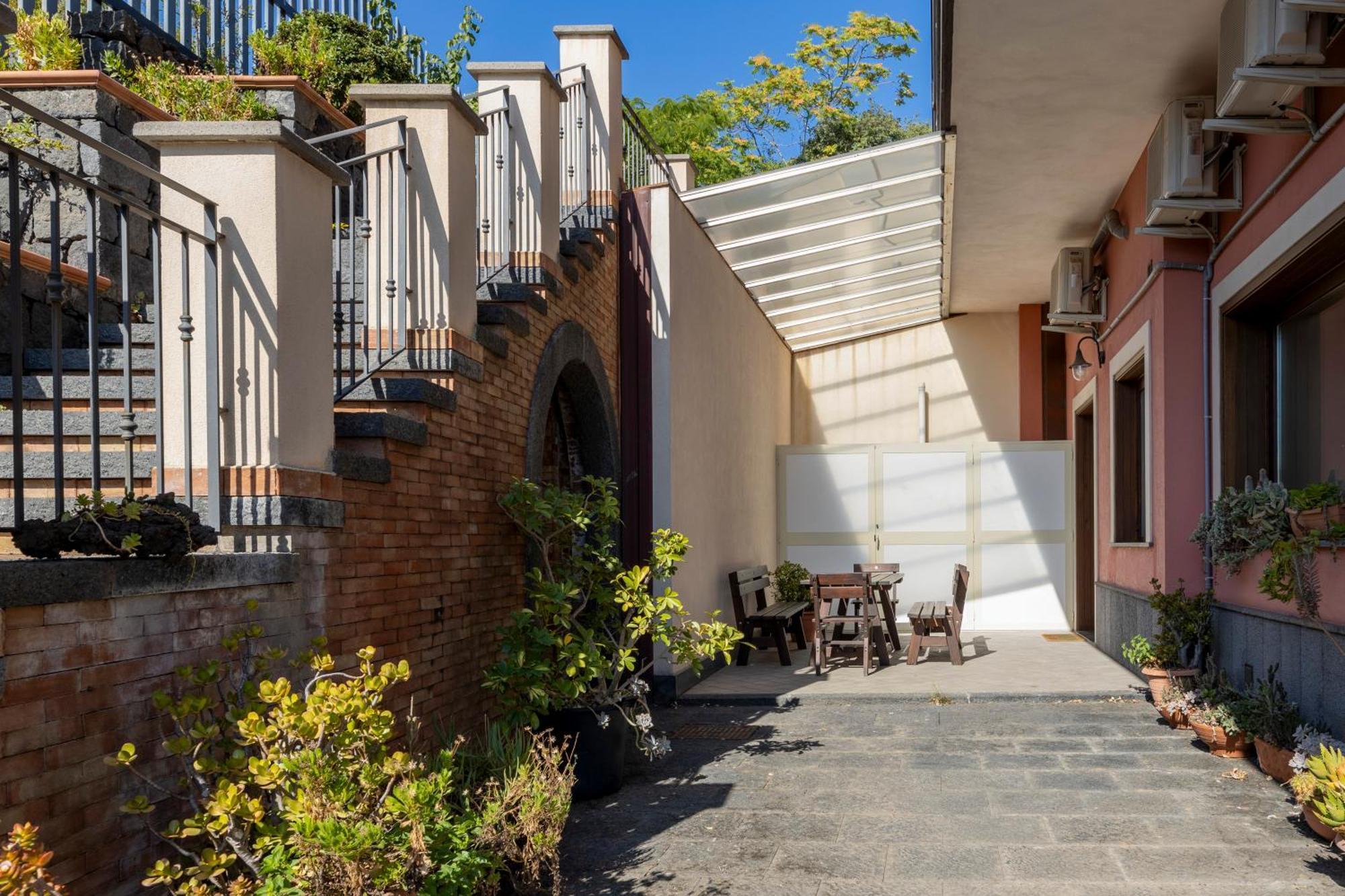 Villa Vulcano, Tra L'Etna E Il Mare Zafferana Etnea Buitenkant foto